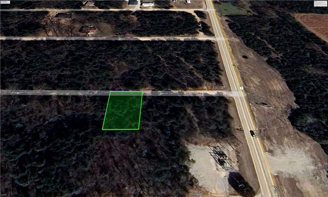 This 0.17-acre (60ft x 120ft) lot is located in the peaceful lakeside community of Diamond City, Arkansas, just minutes from Bull Shoals Lake—one of the top fishing destinations in the country for bass, crappie, and walleye. The property offers a great opportunity for a vacation getaway, investment property, or full-time residence. Its location provides convenient access to outdoor recreation, boating, and fishing, while still being within driving distance to big city amenities.
Diamond City is approximately 26 minutes from Harrison, AR, and about 41 minutes from Branson, MO, offering access to shopping, dining, entertainment, and healthcare. The lot is situated within city limits, with all utilities available and easy road access.
Property is being sold as-is. A quitclaim deed will be issued at closing. Buyer is responsible for verifying zoning, utility access, and intended use.