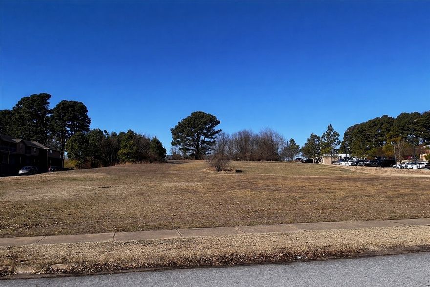 3.31 acres of excellent development potential in desirable North Fayetteville location. Ideal proximity to Washington Regional Medical Center, U of A, I-49, Uptown and many other amenities.