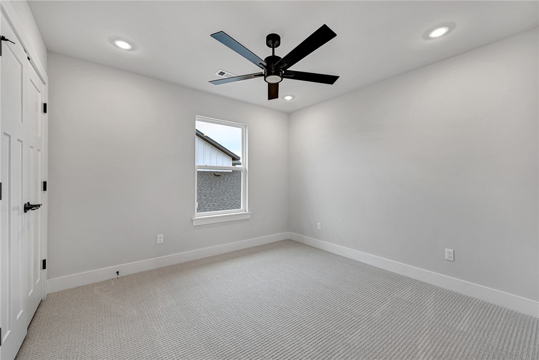 Paradise Park - Residential Lease