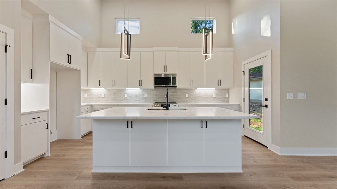 Montgomery Sub Bvv - Residential
