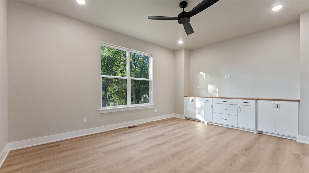 Montgomery Sub Bvv - Residential
