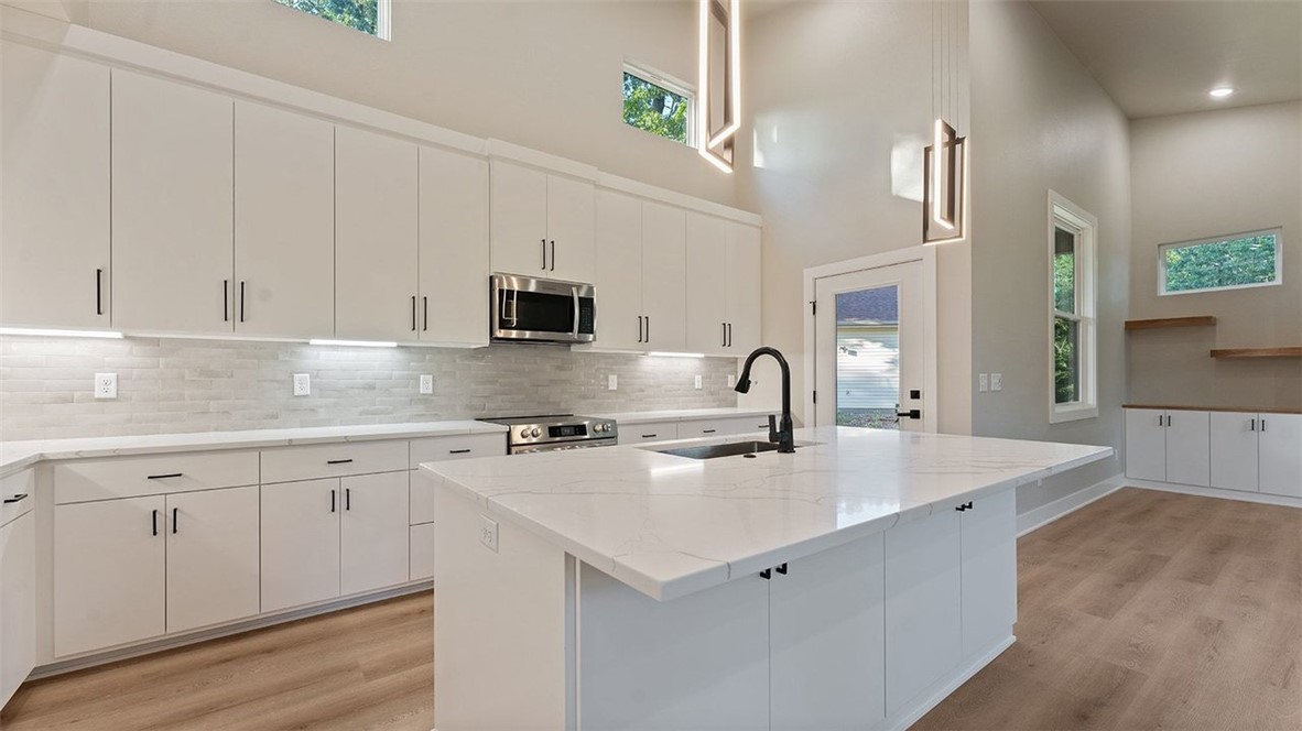 Montgomery Sub Bvv - Residential