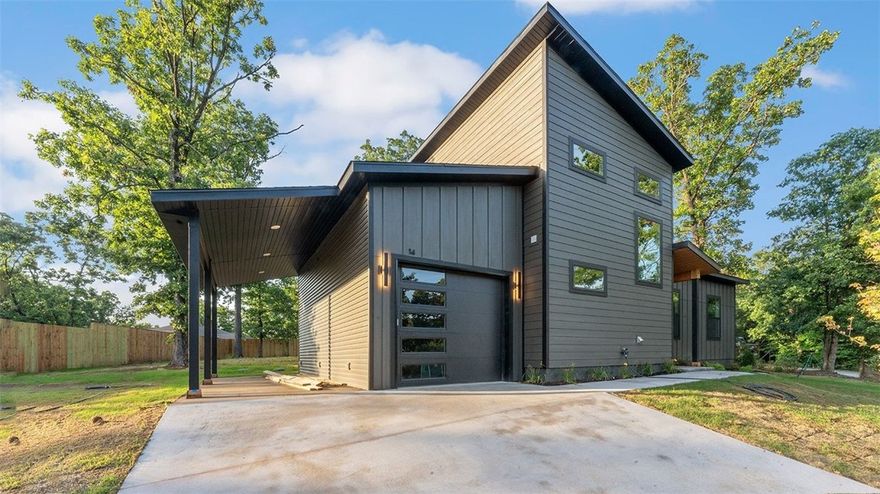 Unique modern design new construction home with an open living area floorplan. Built in cabinetry throughout the home for all your storage needs. Master suite upstairs has a large walk-in closet and mater bath.  Kitchen features eat at bar on the island, pantry, and a back counter ideal for party trays!  Cozy up to the fireplace on a cold night or that perfect gathering.  Property is close to the Tweety Bird trailhead and Tunnel Vision trail. Don't miss out on all this area has to offer.