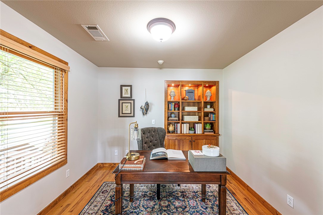 Blue Spgs Village - Residential