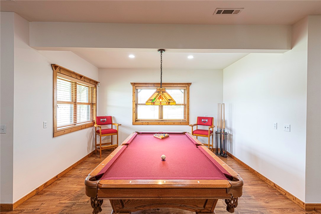 Blue Spgs Village - Residential