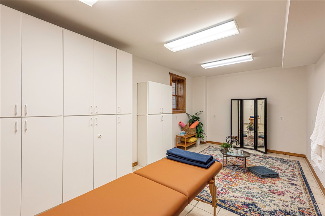 Blue Spgs Village - Residential