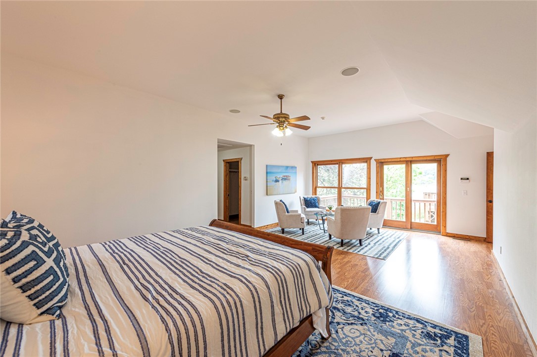 Blue Spgs Village - Residential