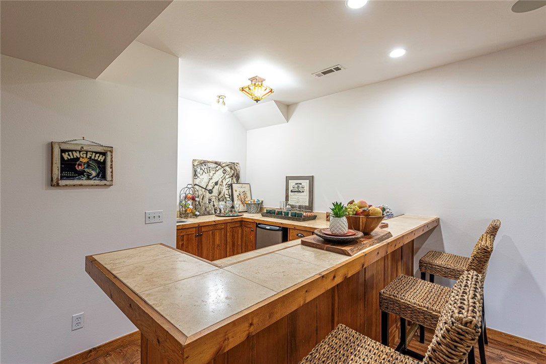 Blue Spgs Village - Residential