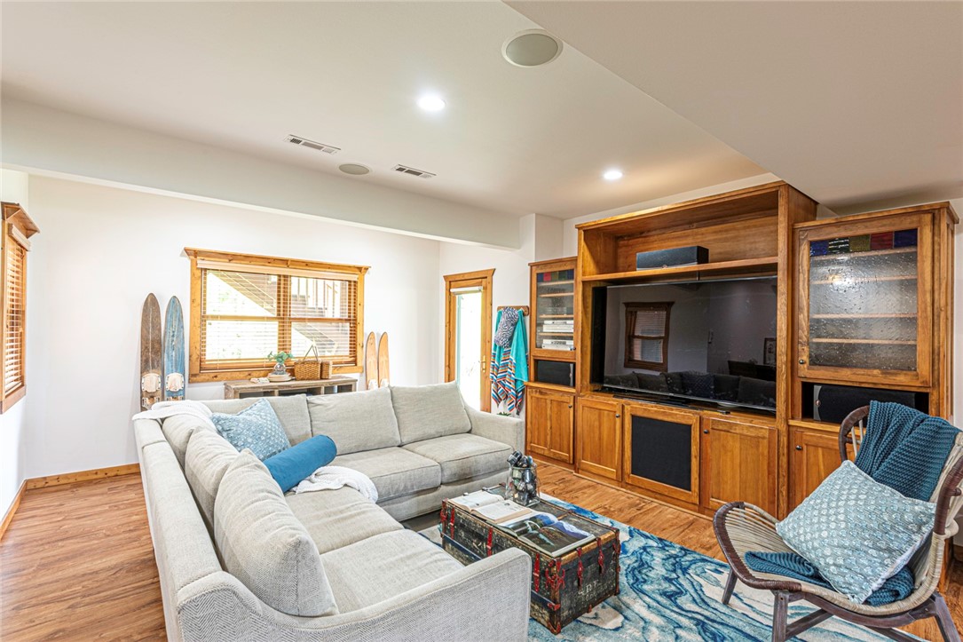 Blue Spgs Village - Residential