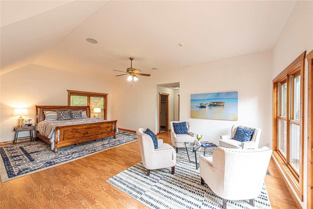 Blue Spgs Village - Residential