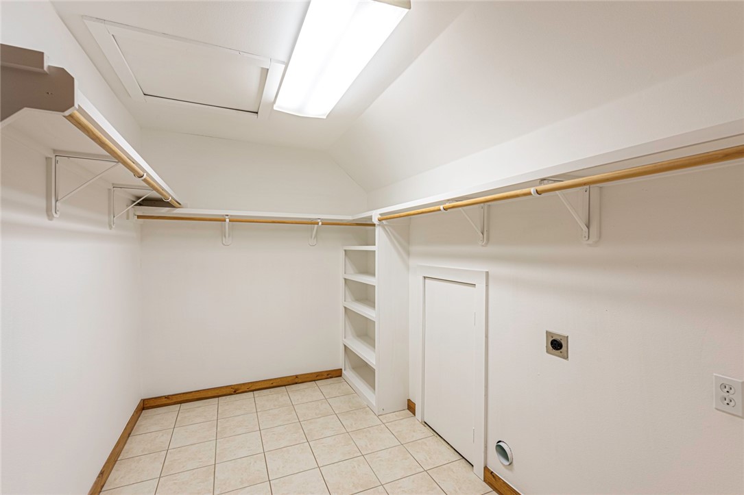 Blue Spgs Village - Residential