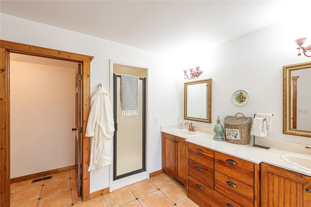 Blue Spgs Village - Residential