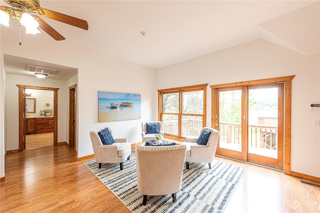 Blue Spgs Village - Residential