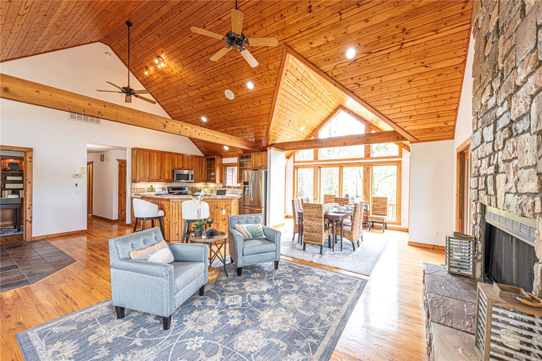 Blue Spgs Village - Residential