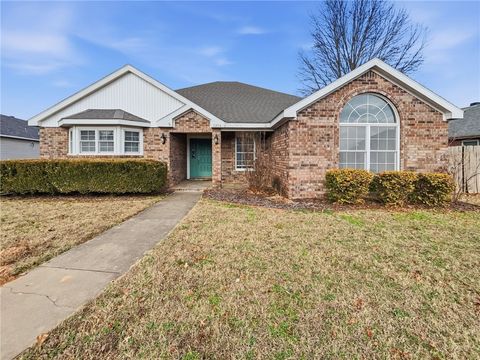 Photo of 3204 S Peach Blossom, Bentonville, AR 72712 (MLS # 1331808)