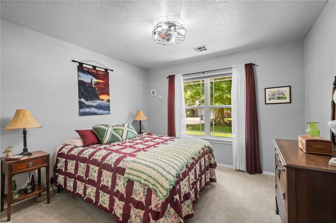 Willows Add Siloam Spgs - Residential