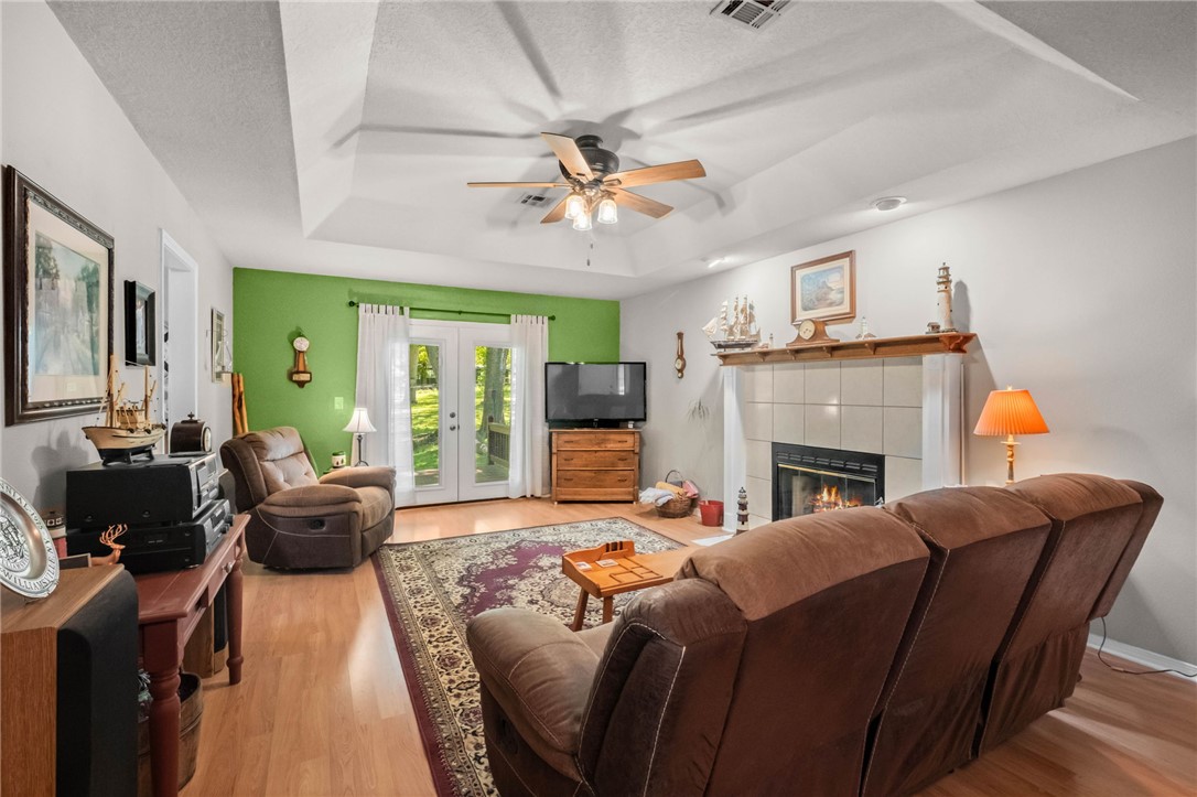 Willows Add Siloam Spgs - Residential