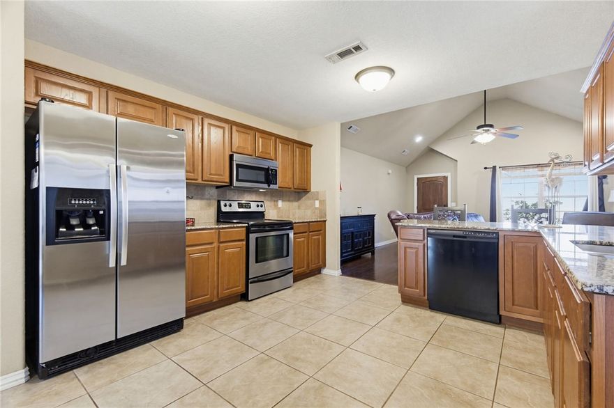 Charming cottage in desirable Sunbridge Villas, centrally located in Fayetteville! This 3-bedroom, 2-bath home features stainless steel appliances and engineered hardwood floors. Enjoy the covered porch just off the kitchen—perfect for grilling, relaxing, and entertaining. Refrigerator, washer, and dryer convey.
Just 2.5 miles to the University of Arkansas and minutes to Razorback Greenway and nearby bike trails. A smart option for parents—fully furnished and truly turnkey, including dishes and towels, with a 2-car garage and space for roommates. Ideal for parents purchasing for their student, with the option to rent additional rooms to help offset expenses. Move-in ready from day one.
Near Fayetteville Square, Washington Regional Medical Center, shopping, dining, and I-49. Well maintained with newer roof and hot water heater, offering comfort, convenience, and strong investment potential in one of Fayetteville’s most desirable and centrally located areas.