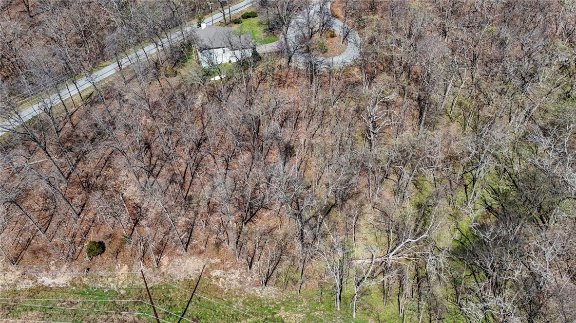 Hampton Sub Bvv - Land