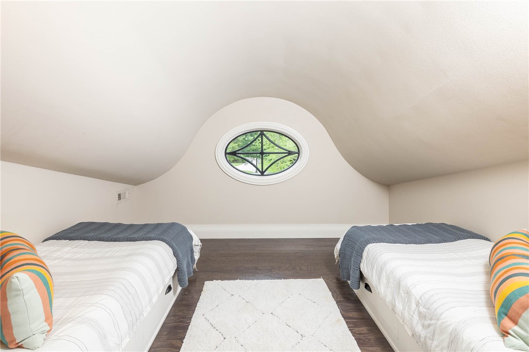Bois d' Arc - Residential