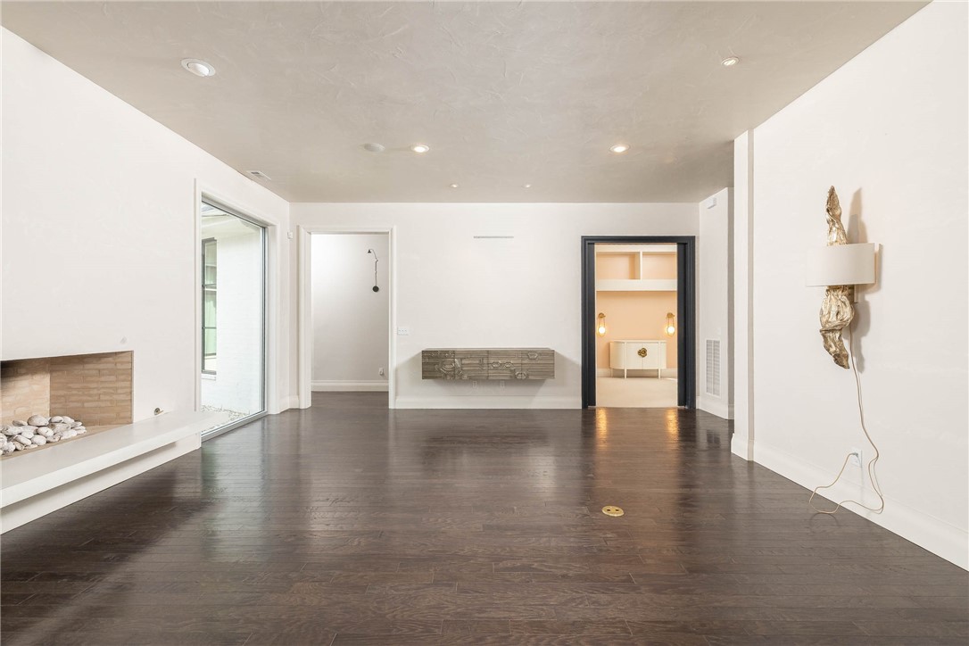 Bois d' Arc - Residential