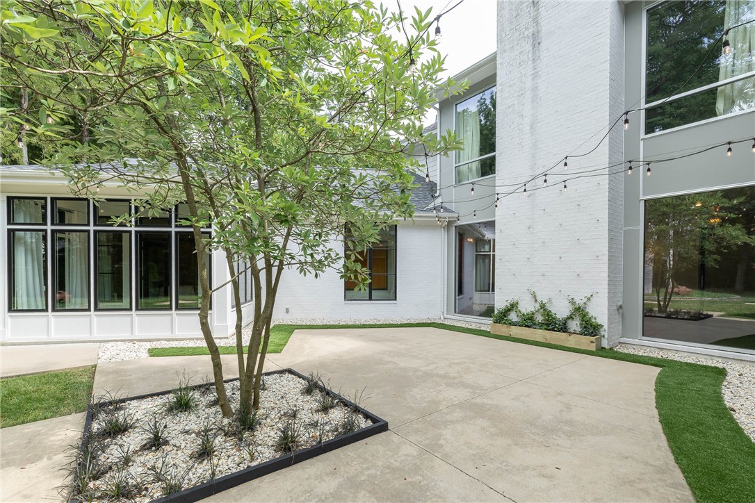 Bois d' Arc - Residential