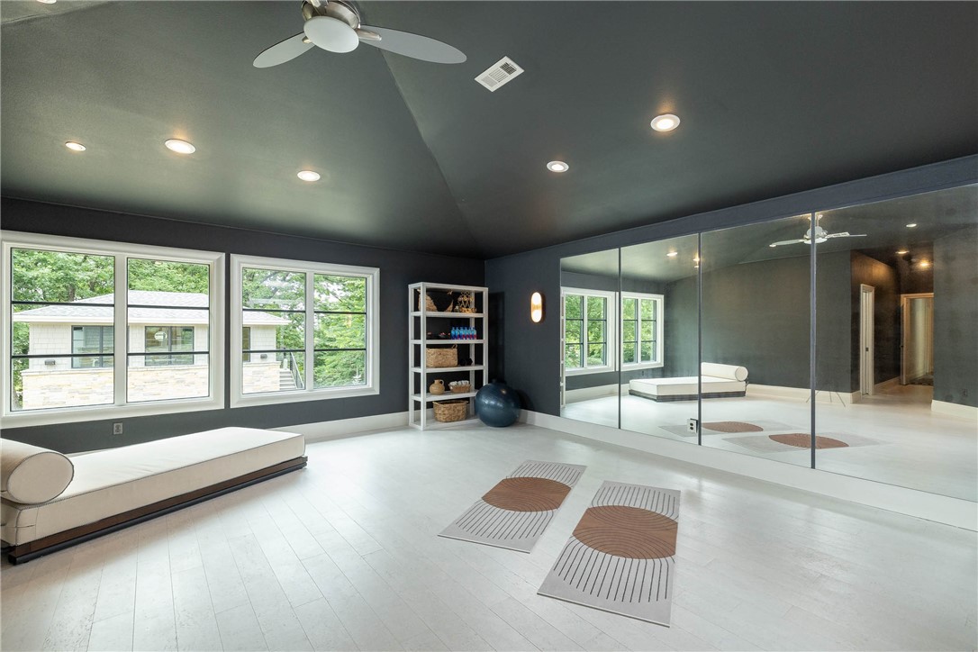Bois d' Arc - Residential
