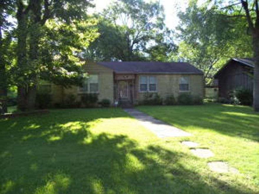 1410 N Cleveland - 3 bedroom, 2 bath brick. Good condition.  Needs updating.