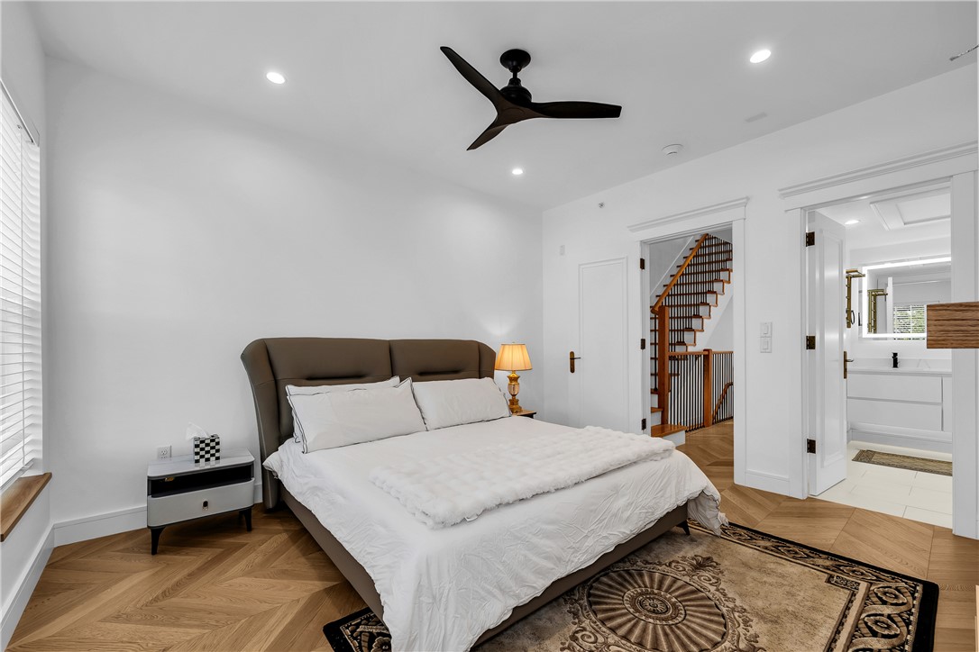 Oak One Twnhms Horz Prop Regime - Residential