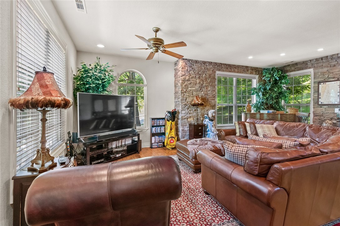 Shadow Valley Ph Iii Rogers - Residential