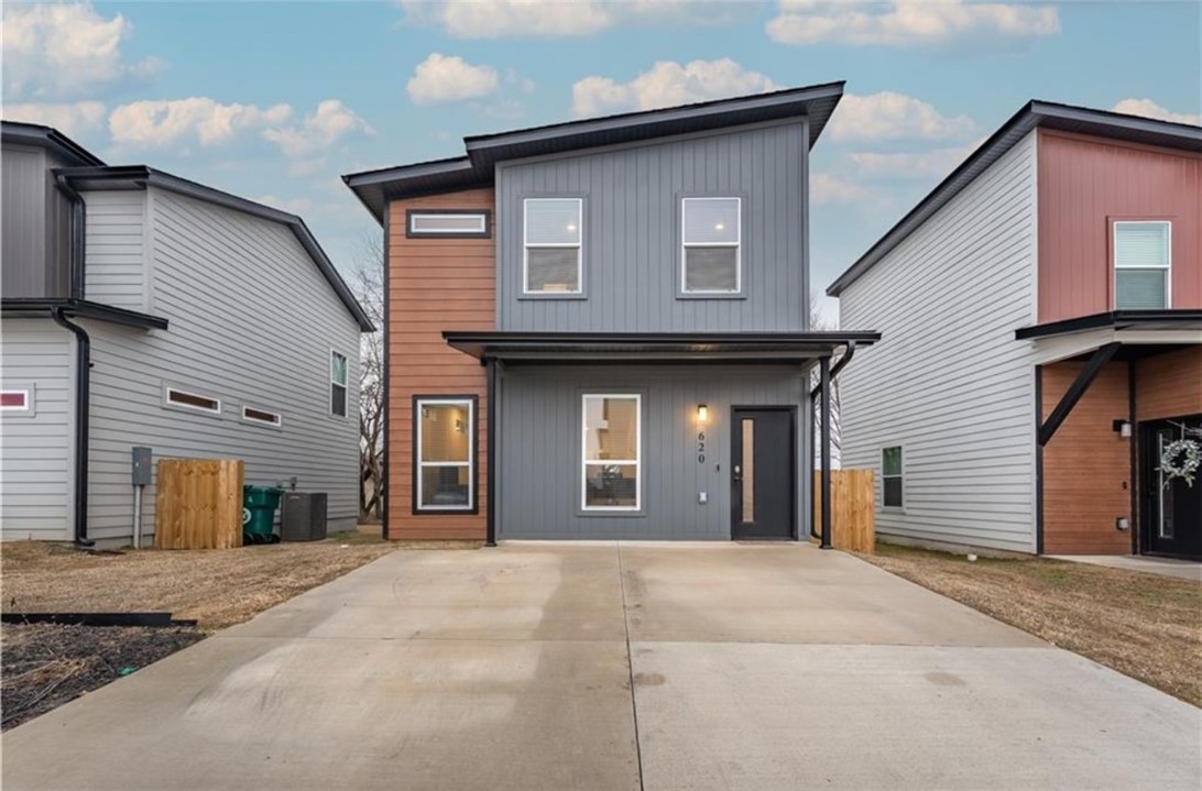 Welcome to 620 Pacific Avenue, a prime opportunity for investors, first-time buyers, or anyone looking to downsize without compromising comfort or location. This well-maintained 2-bedroom, 2.5-bath home is nestled in the highly sought-after Bentonville School District & offers a smart, low-maintenance lifestyle just minutes from everything Bentonville has to offer. Enjoy a spacious layout with two generous bedrooms, a convenient half bath for guests, & modern finishes throughout. The open-concept living area flows seamlessly into the kitchen & dining spaces. Whether you're looking for a turnkey investment property or a cozy place to call home, this one checks all the boxes. Don't miss your chance to own in one of Northwest Arkansas's most desirable communities!