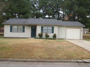 Beautiful 3 bedroom, 2 bath home in great condition. Walk in shower in master bath with tile floors. Large kitchen with oak cabinets and tile floors. This is a must see. Call this one home!