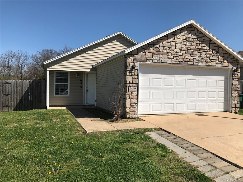 Very clean, fresh paint and new carpet in bedrooms, vinyl plank in kitchen & hallways, 3 bed 2 bath, 2 car garage home, open kitchen to living room with eat in dining.
$40 Application fee for all adults. Pets are negotiable, no cats, no smoking.