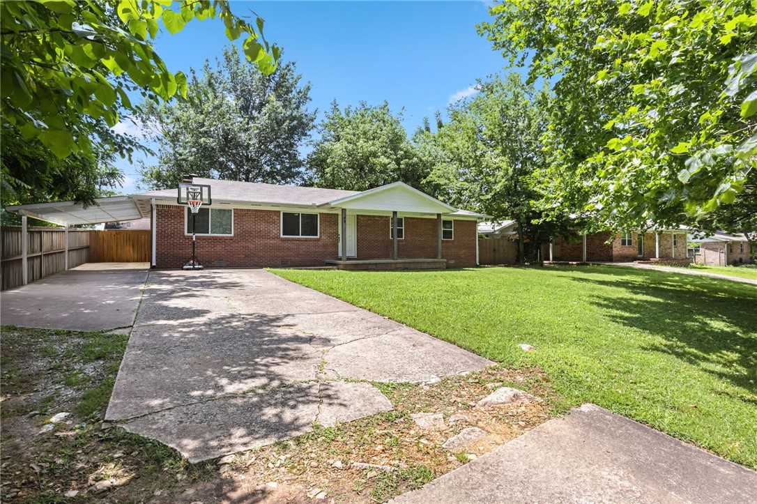 Investment opportunity in a tenant-occupied home! This charming property is currently rented, providing immediate rental income. Please be aware of a unique sale condition (limited access). 24 notice required for home showings. The existing lease will transfer with the sale—details available upon request. Highlights include: recently remodeled with new kitchen, updated bathrooms, flooring, paint and trim. Pickleball access across the street, nestled between the Farmington City Park and existing restaurants including Briar Rose Bakery and Pizza Navona. With the recent addition of the pickleball courts, there is also a great potential for a B&B. Contact us for more information on this excellent investment! Agent Owned