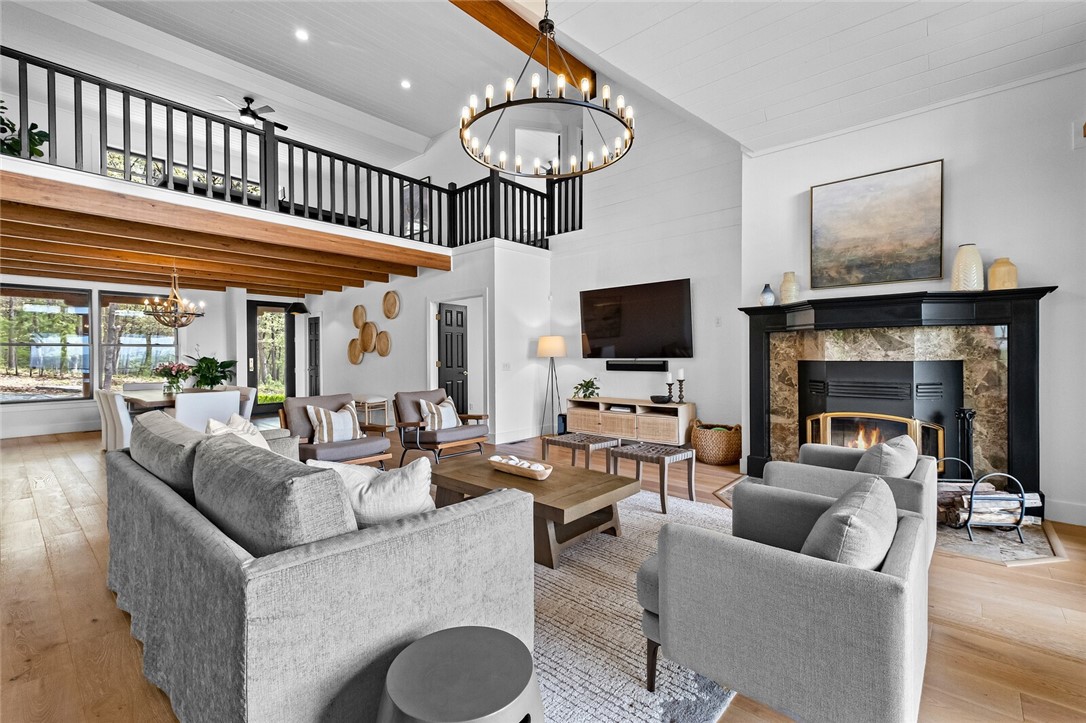Jarvis Acres Rurban - Residential