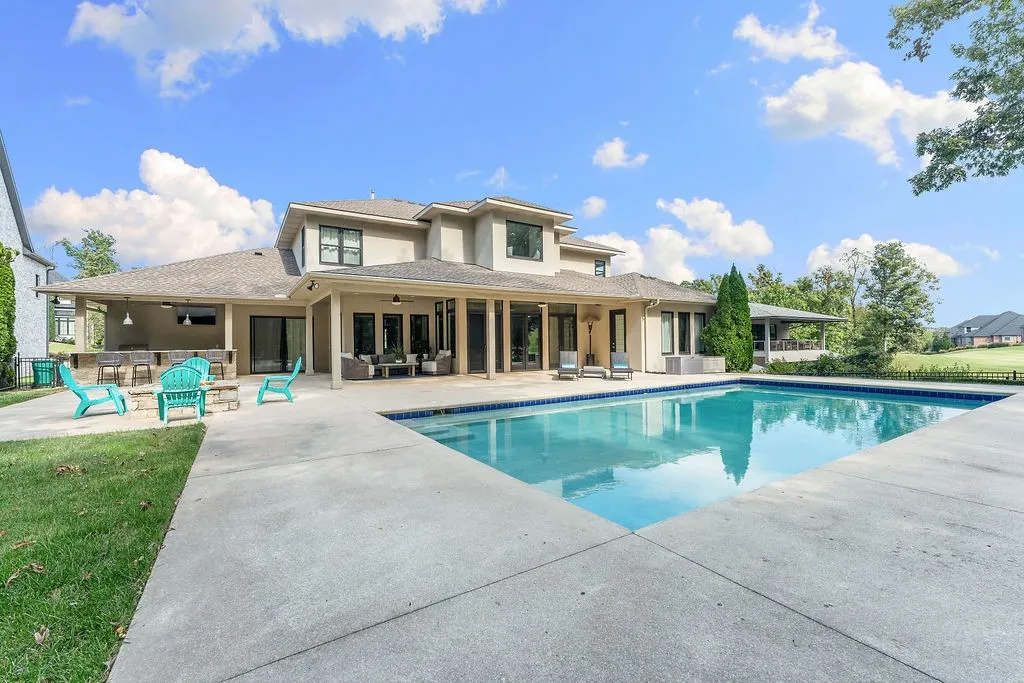 Rogers, Arkansas 72758, United States, 5 Bedrooms Bedrooms, ,6 BathroomsBathrooms,Residential,Active,232920