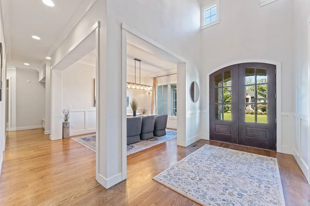 Rogers, Arkansas 72758, United States, 5 Bedrooms Bedrooms, ,6 BathroomsBathrooms,Residential,Active,232920