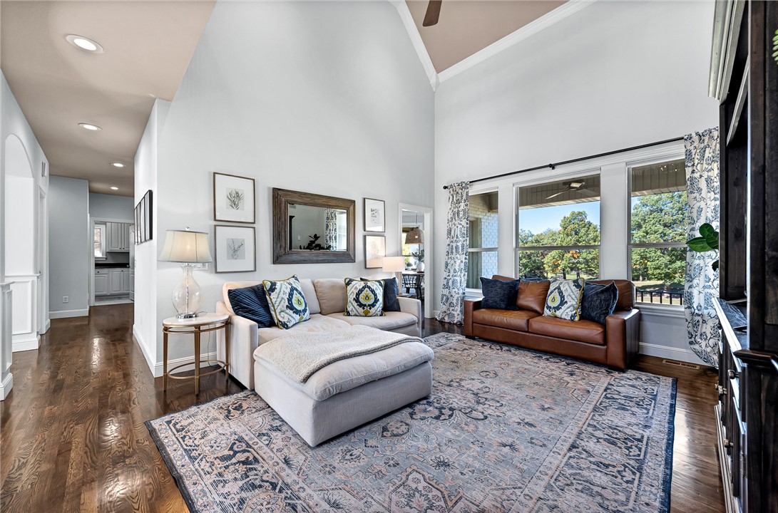 Shadow Valley Ph 1 Rogers - Residential