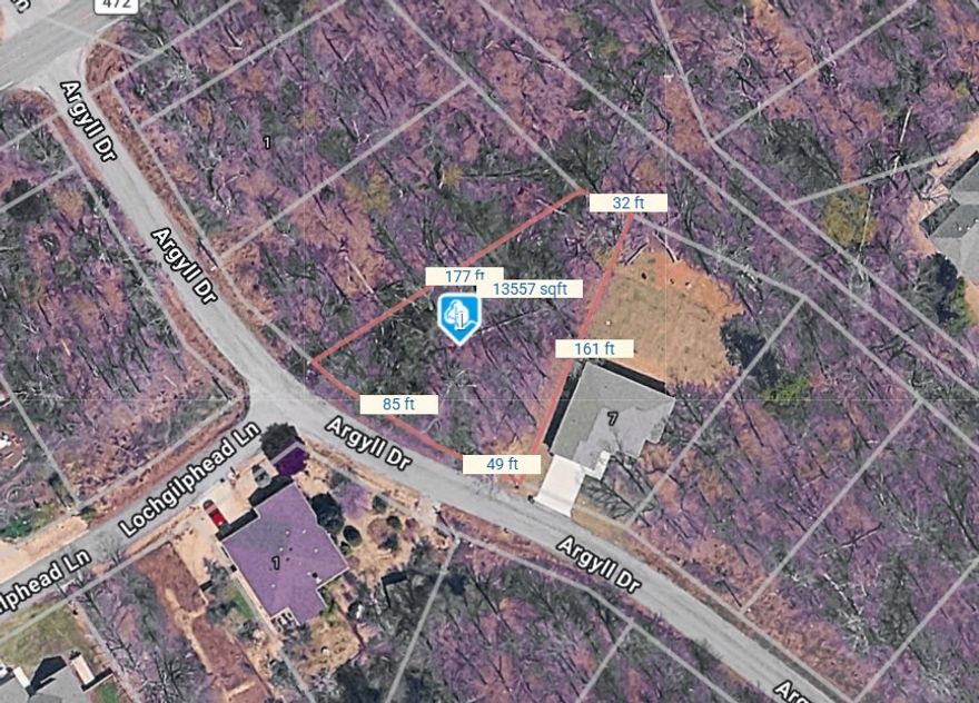 Beautiful lot! Great location! Ready for you to build your dream home!