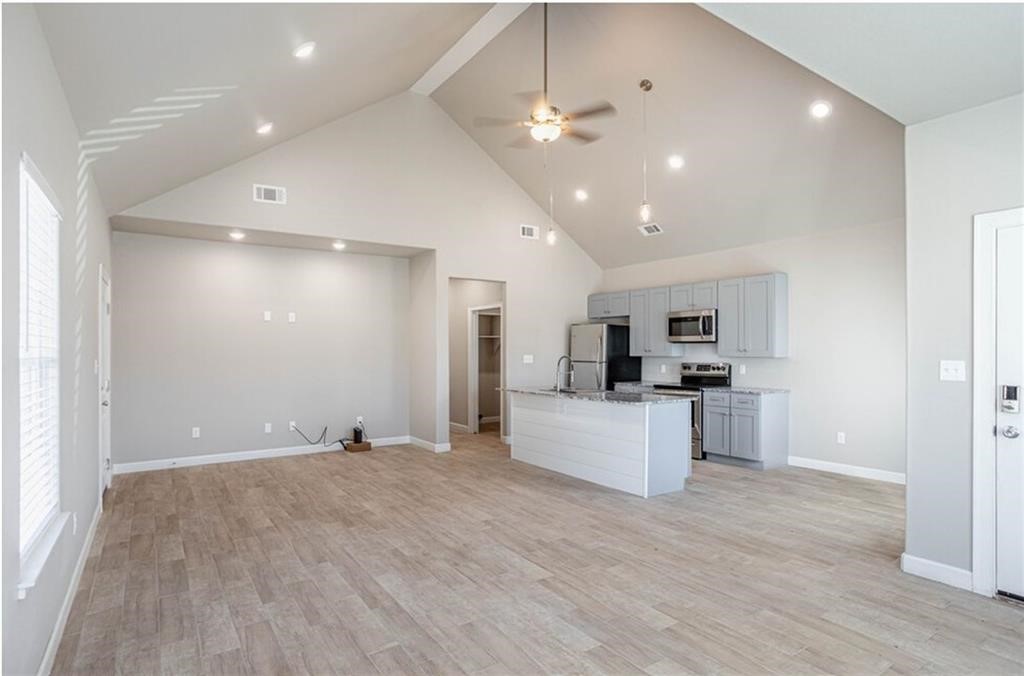 Valley Oaks - Residential Lease