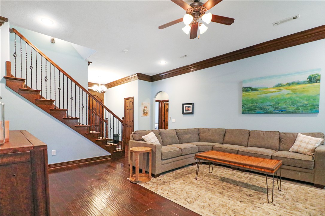 Edinburgh Sub Lowell - Residential