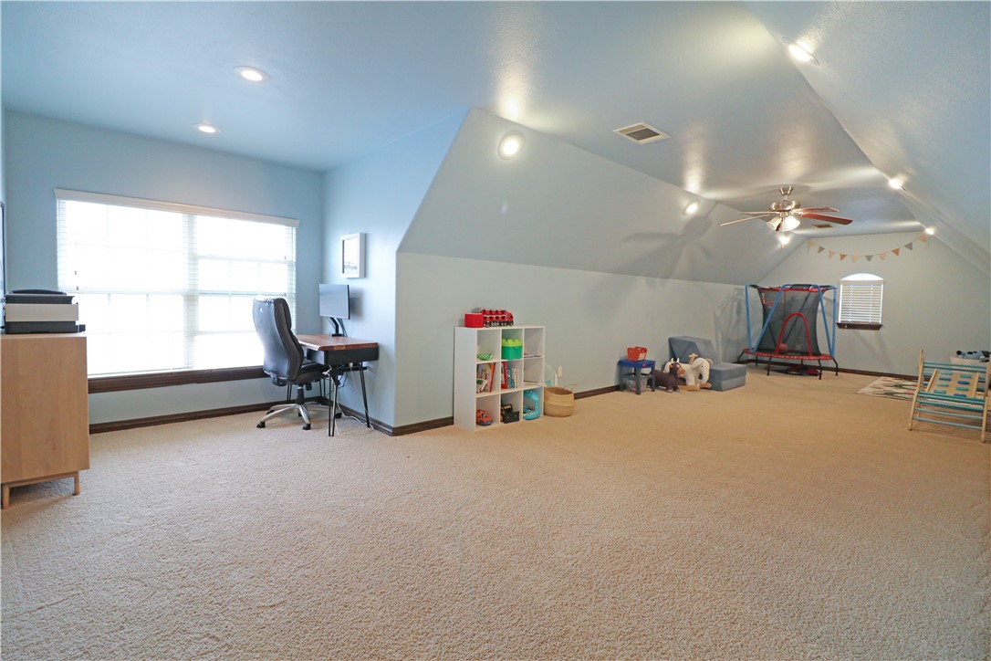 Edinburgh Sub Lowell - Residential