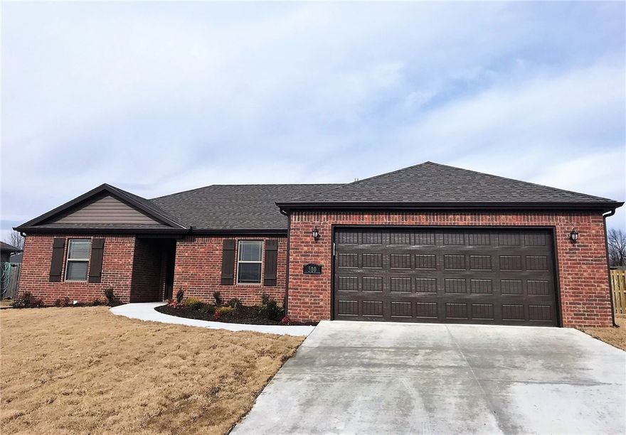 New construction in a established neighborhood! This home features Granite counters throughout along with stainless Steele appliances. Home sits on a great lot with a large covered back porch that opens up to a spacious backyard. Don't miss out on your chance to lease a brand new home in a great quiet location close to the schools!