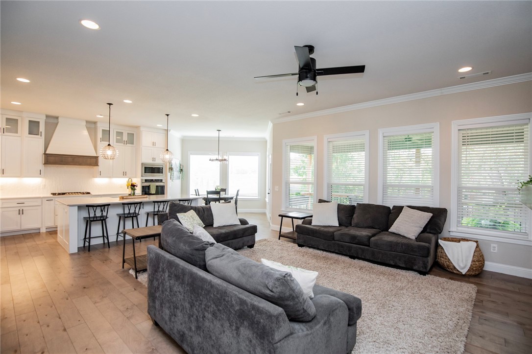 Elm Valley Sub Ph II Elm Spgs - Residential