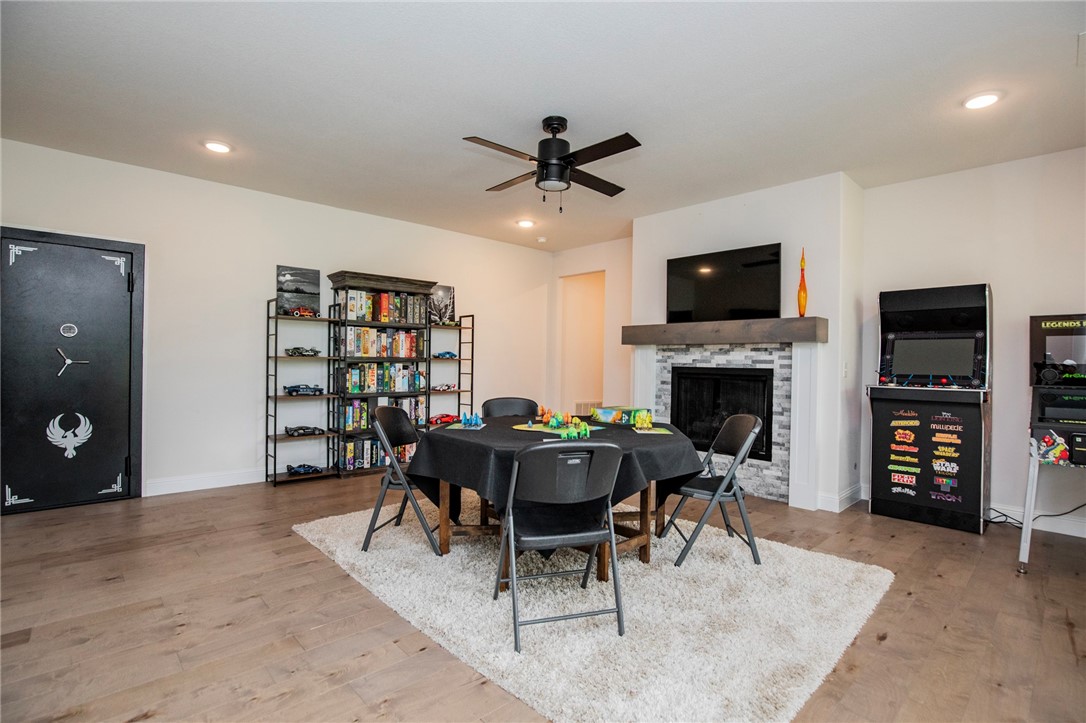 Elm Valley Sub Ph II Elm Spgs - Residential