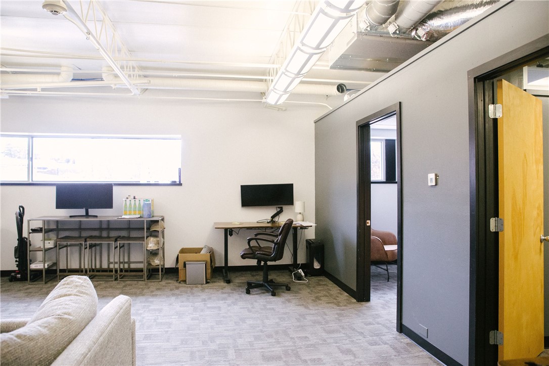 North College Ave Horizonta - Commercial Lease