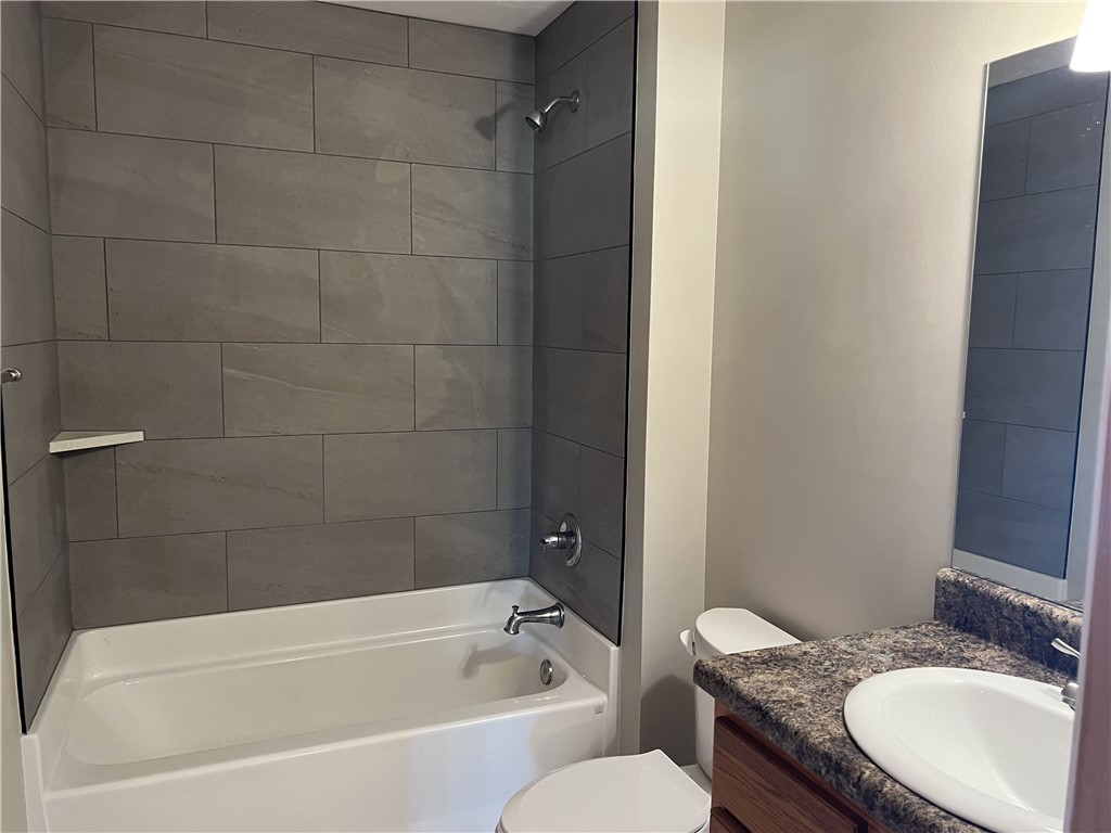 Emerald View Estate - Residential