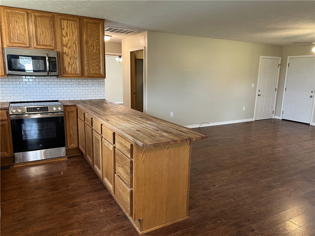 Emerald View Estate - Residential