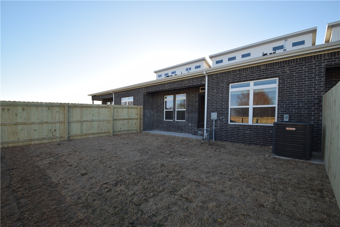 Crystal Cove Ph I - Residential Lease