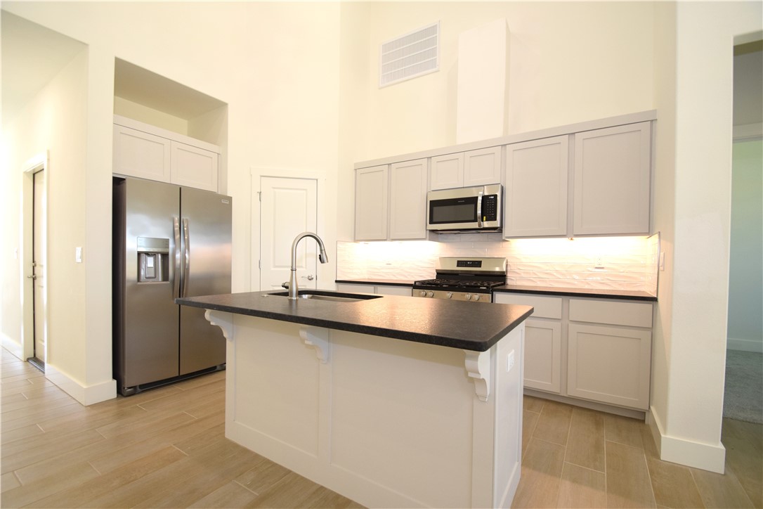 Crystal Cove Ph I - Residential Lease